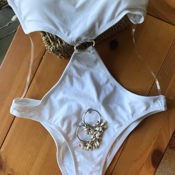 🌺Forever 21 white cut out swimsuit 🏝🌸👙 - Picture 6 of 8